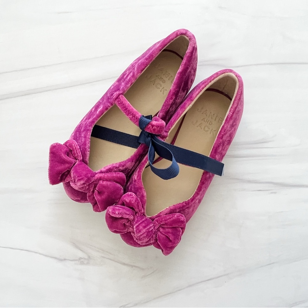 NWOT! Janie and Jack Pink Velvet Dress Shoes - Size 6